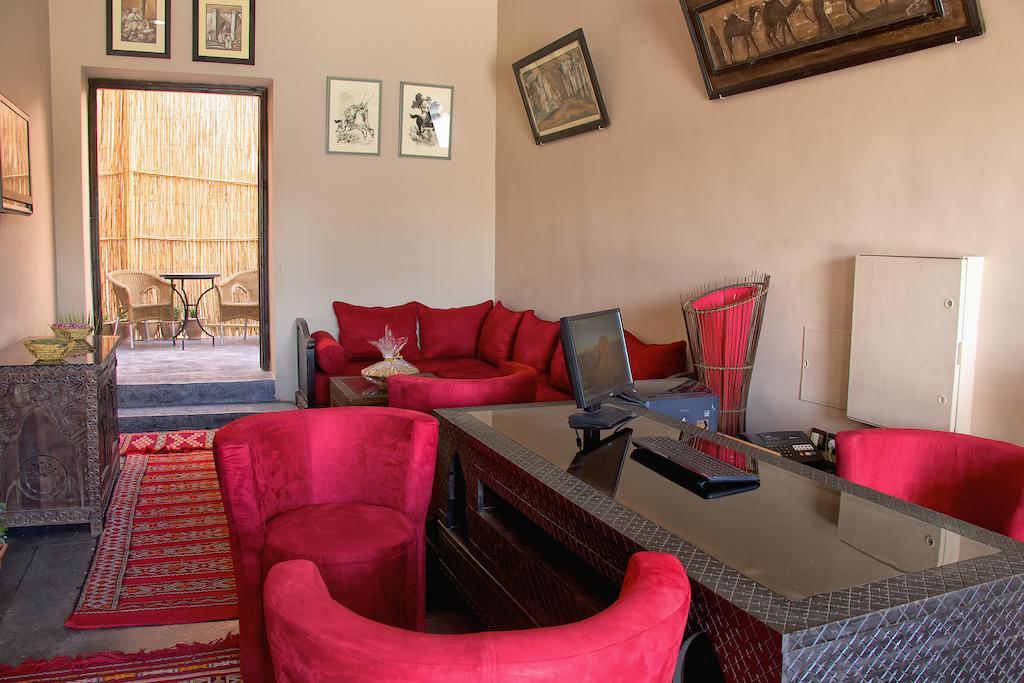 Hotel Azoul Уарзазат Экстерьер фото
