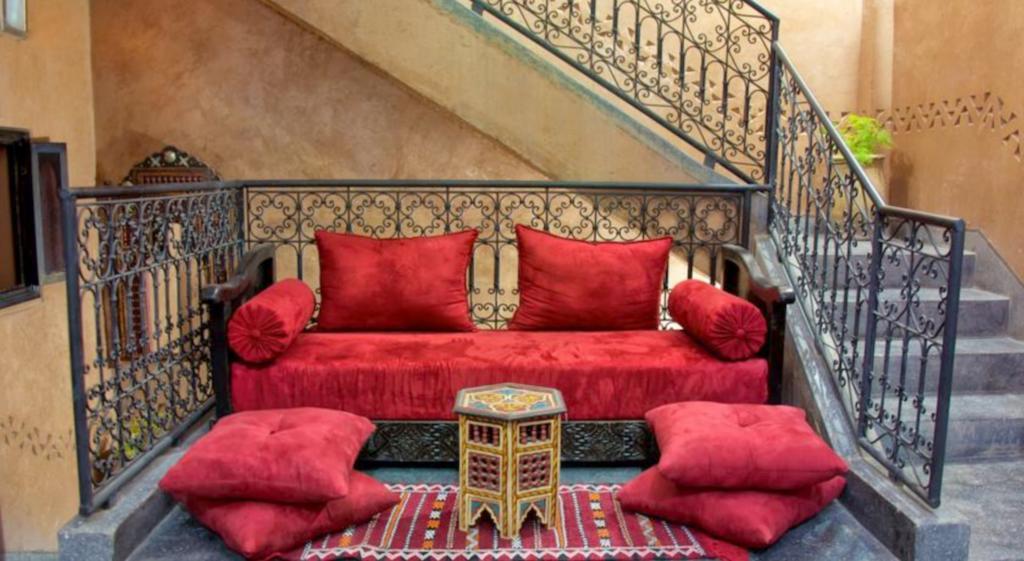 Hotel Azoul Уарзазат Экстерьер фото